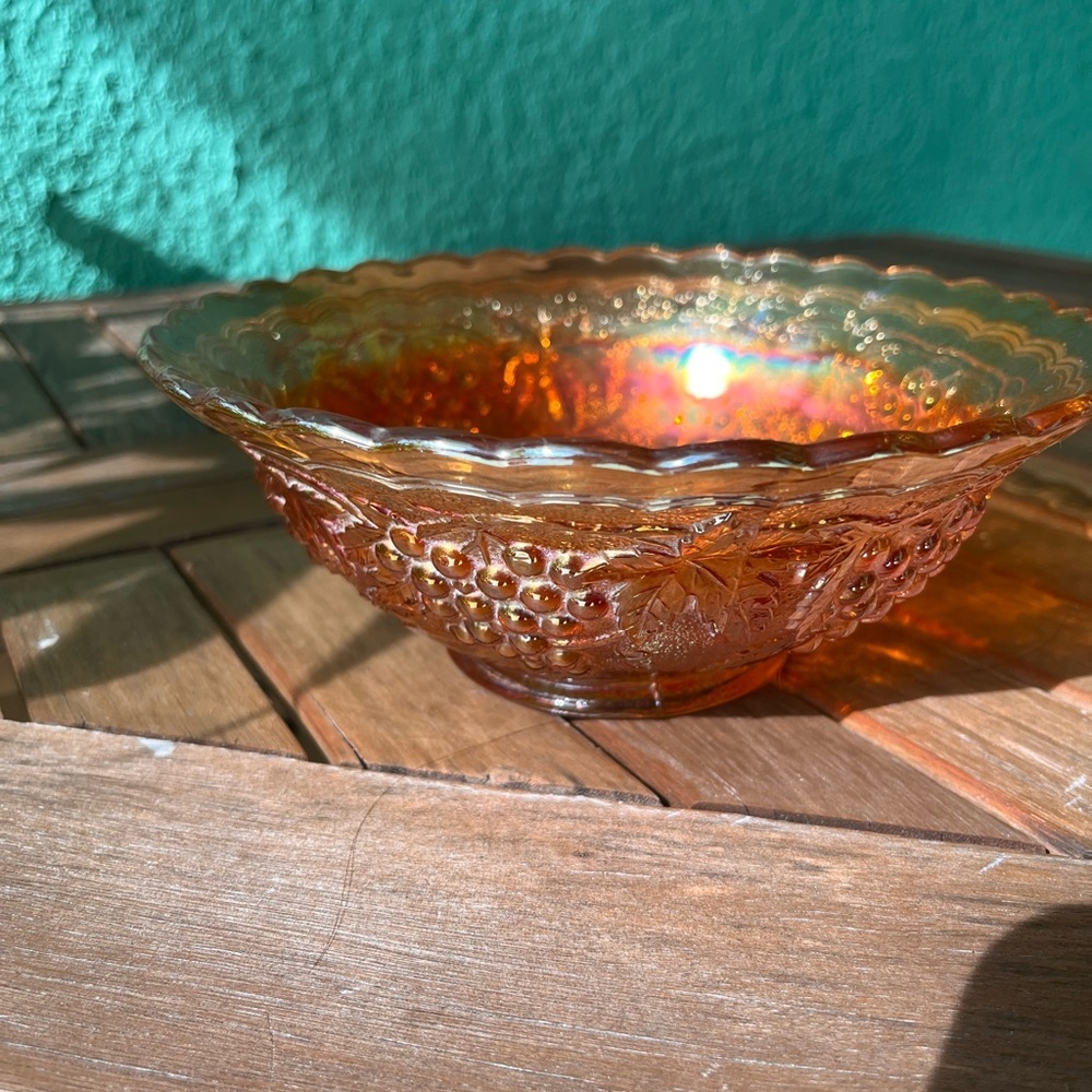 Vintage IMPERIAL Grapes Marigold Carnival Glass 10” Scalloped Edge Fruit Bowl